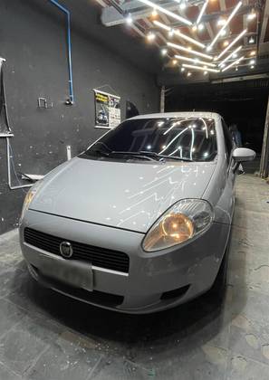 FIAT PUNTO 1.4 ATTRACTIVE 8V FLEX 4P MANUAL FIAT PUNTO 1.4 ATTRACTIVE 8V FLEX 4P MANUAL